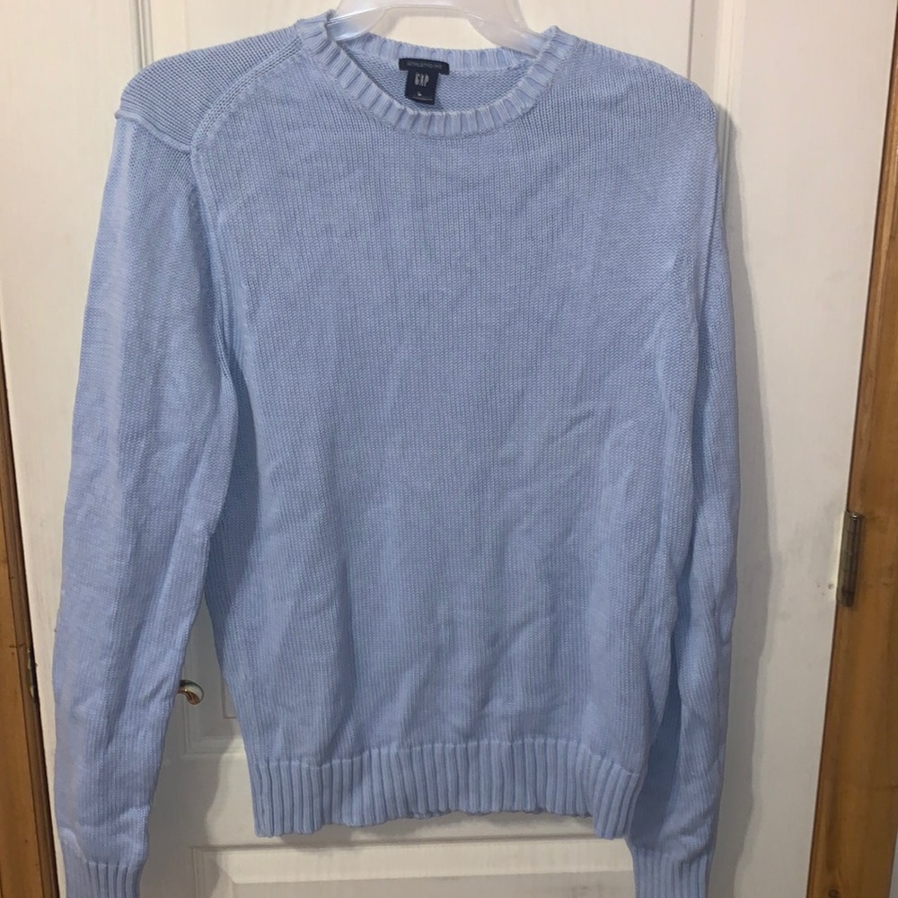 Gap Athletic Fit light blue sweater